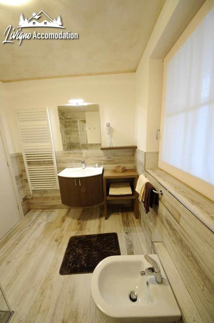 Alpen Flower By Livigno Accomodation Bilik gambar